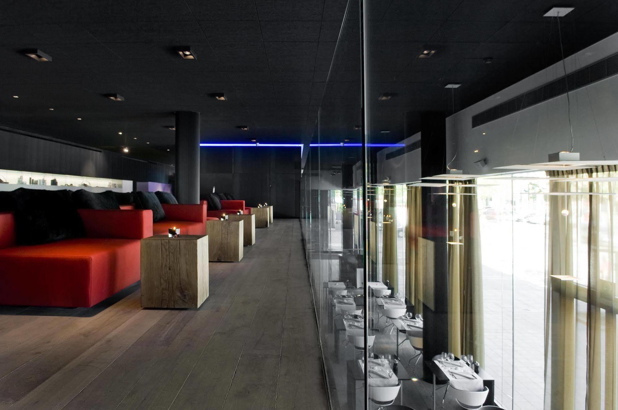 Carbon Hotel Genk Exterior foto