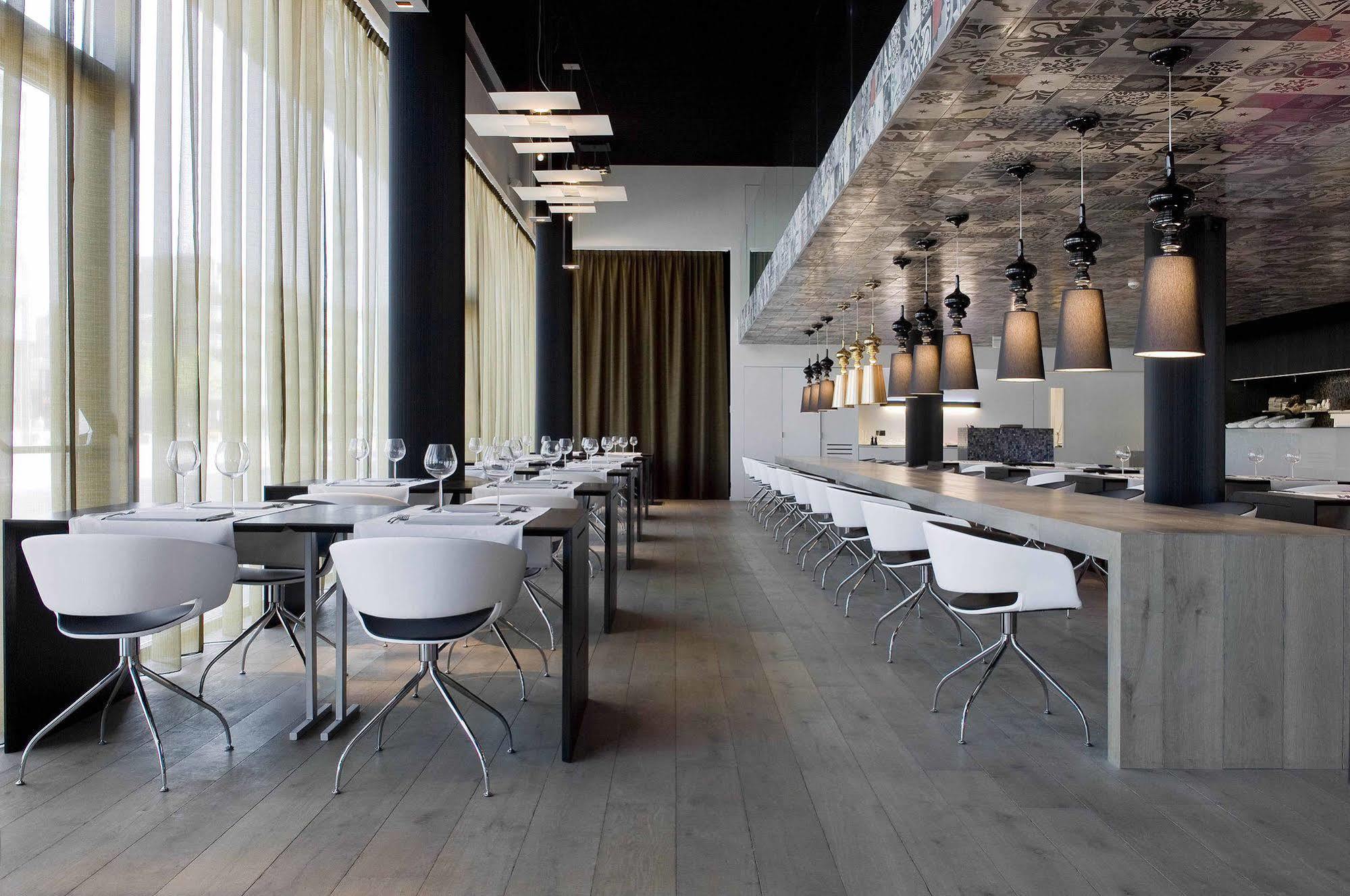 Carbon Hotel Genk Exterior foto