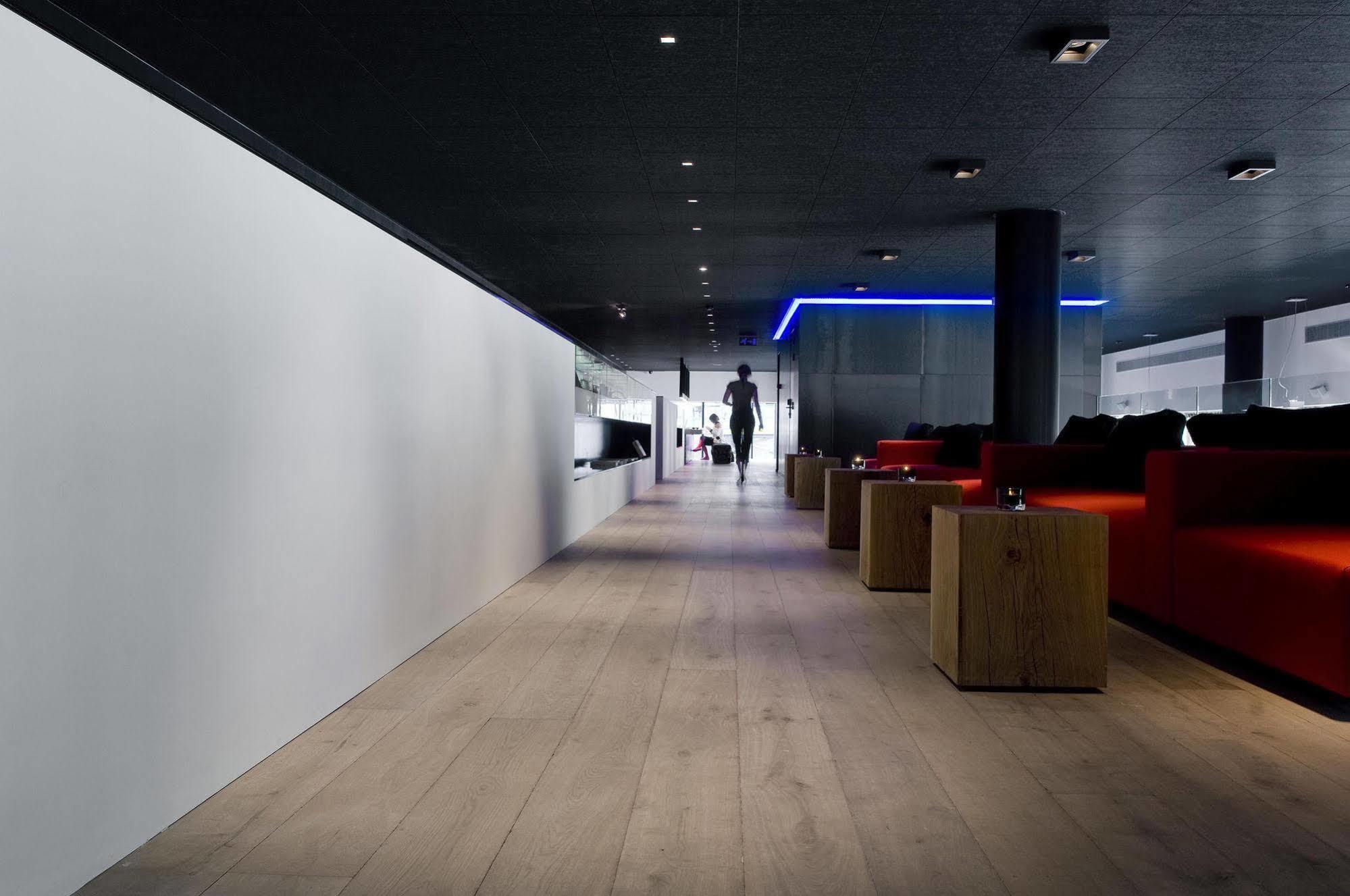 Carbon Hotel Genk Exterior foto